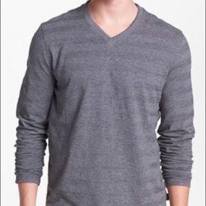HUGO BOSS Regular Fit Mercerized V-Neck Long Sleeve Tee